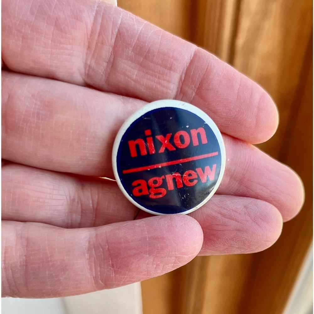 Vintage Nixon/Agnew button. 1968.